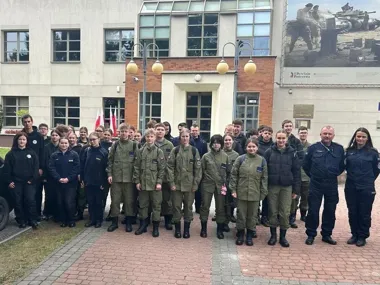 Mundurowi uczniowie ruszyli tropem Katynia - ta lekcja nie była zwykła